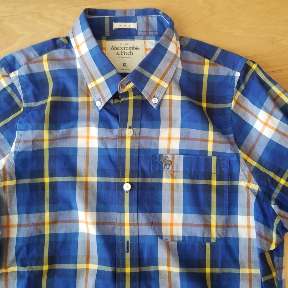 Button down shirt - Picture 3 of 3